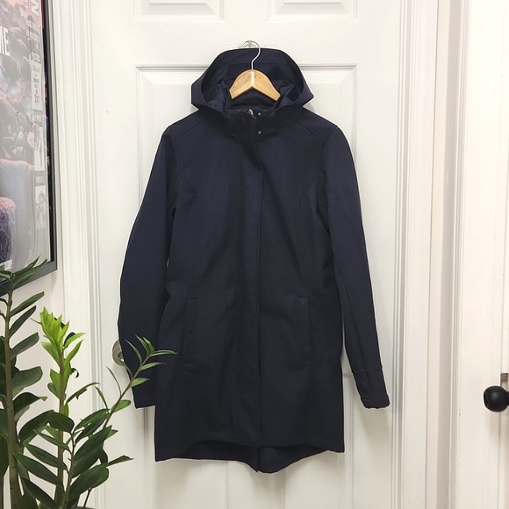 Cloudveil Jacket Size Medium dark blue